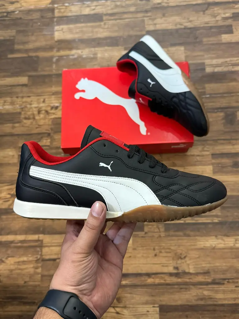 Puma Sneakers
