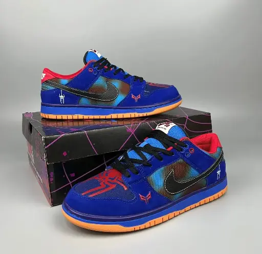 NIKE SB DUNK LOW SPIDER BLUE ( Limited Edition )