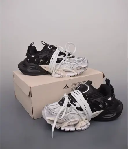 Adidas XLG Runner Deluxe White Black 