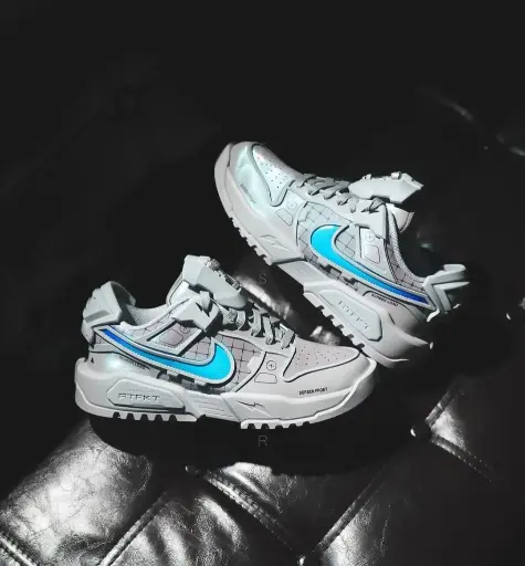 RTFKT X Nike Dunk "Genesis OG"